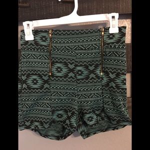 A’Gaci Women’s Shorts